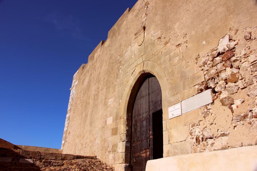 Ícone do tradicional moinho de vento rural medieval de pedra a